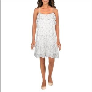 Gilli Floral Lavender and Cream Dress Size Large NWT